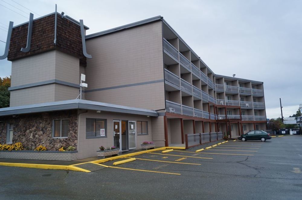 The Waterfront Suites And Marina Nanaimo Exterior photo